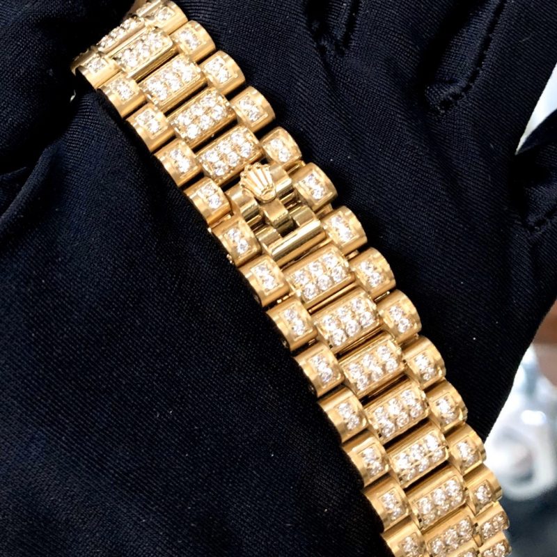 Đồng Hồ Đẹp Uy Tín ở tại HCM | Showroom đồng hồ chính hãng‎