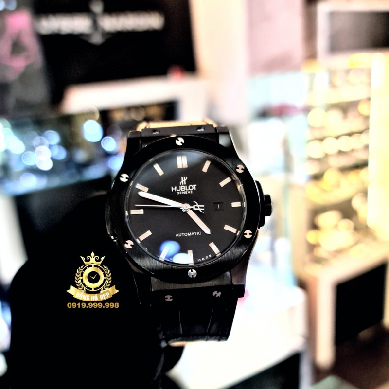Đồng Hồ Đẹp Uy Tín ở tại HCM | Showroom đồng hồ chính hãng‎