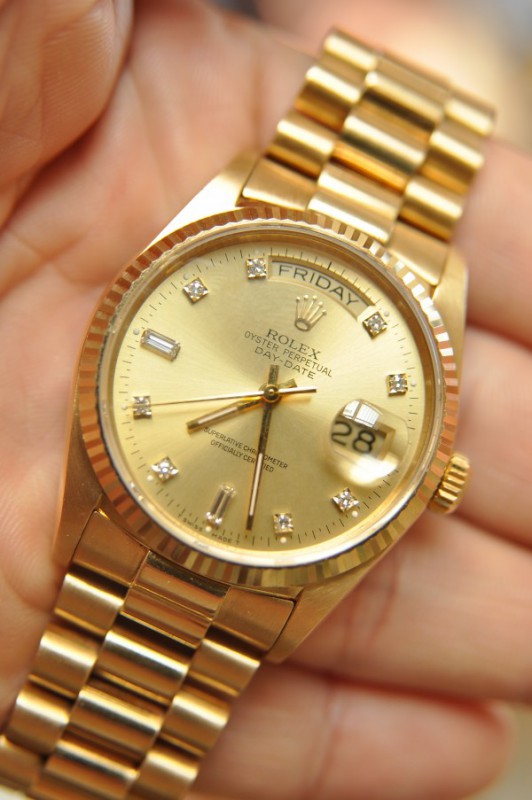 Đồng Hồ Đẹp Uy Tín ở tại HCM | Showroom đồng hồ chính hãng‎