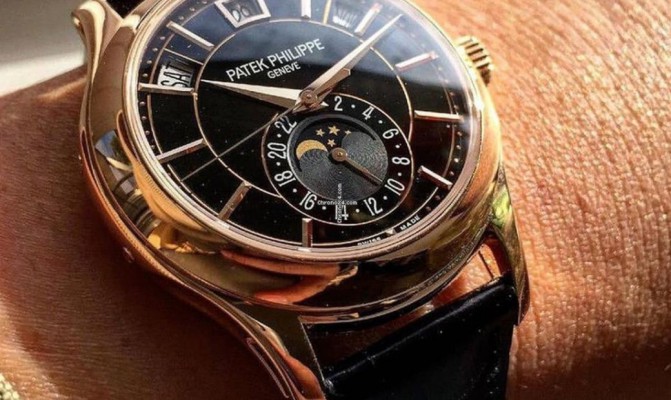 review-dong-ho-patek-philippe-chinh-hang-complications-5205r-lich-thuong-nien-2