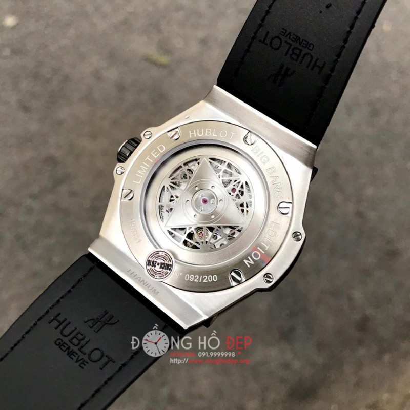 Đồng Hồ Đẹp Uy Tín ở tại HCM | Showroom đồng hồ chính hãng‎