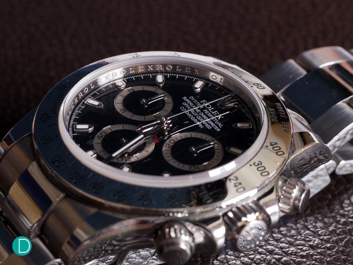 Là một chiếc đồng hồ phổ biến cho nhiều nhà sưu tập dày dạn, người mới bắt đầu và người dùng đồng hồ bình thường, Rolex Daytona phù hợp với mục đích trong hầu hết các trường hợp dù là trang phục lịch sự hay giản dị.