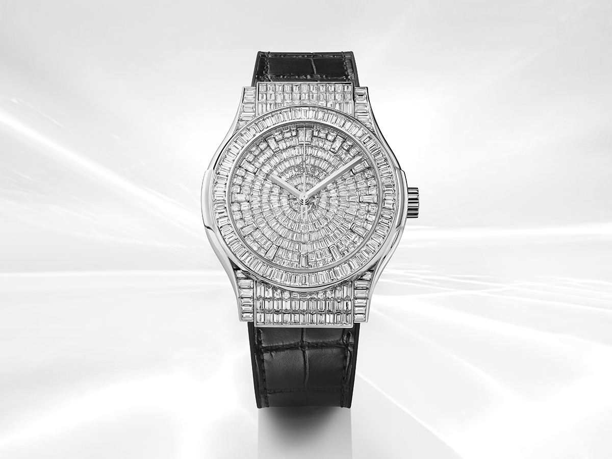Đồng hồ của tuần: Đồ trang sức cao cấp Hublot Classic Fusion mới lấp lánh năm 2023 với hơn 400 viên kim cương